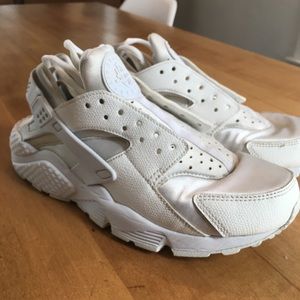 Women’s Nike Air Huaraches
